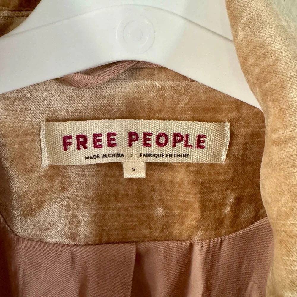 Free People Uptown Girl Velvet Blazer Size Small - Picture 3 of 8